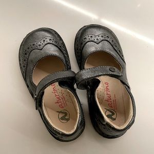 Naturino Baby Mary Janes sz 23 - Pewter calf skin